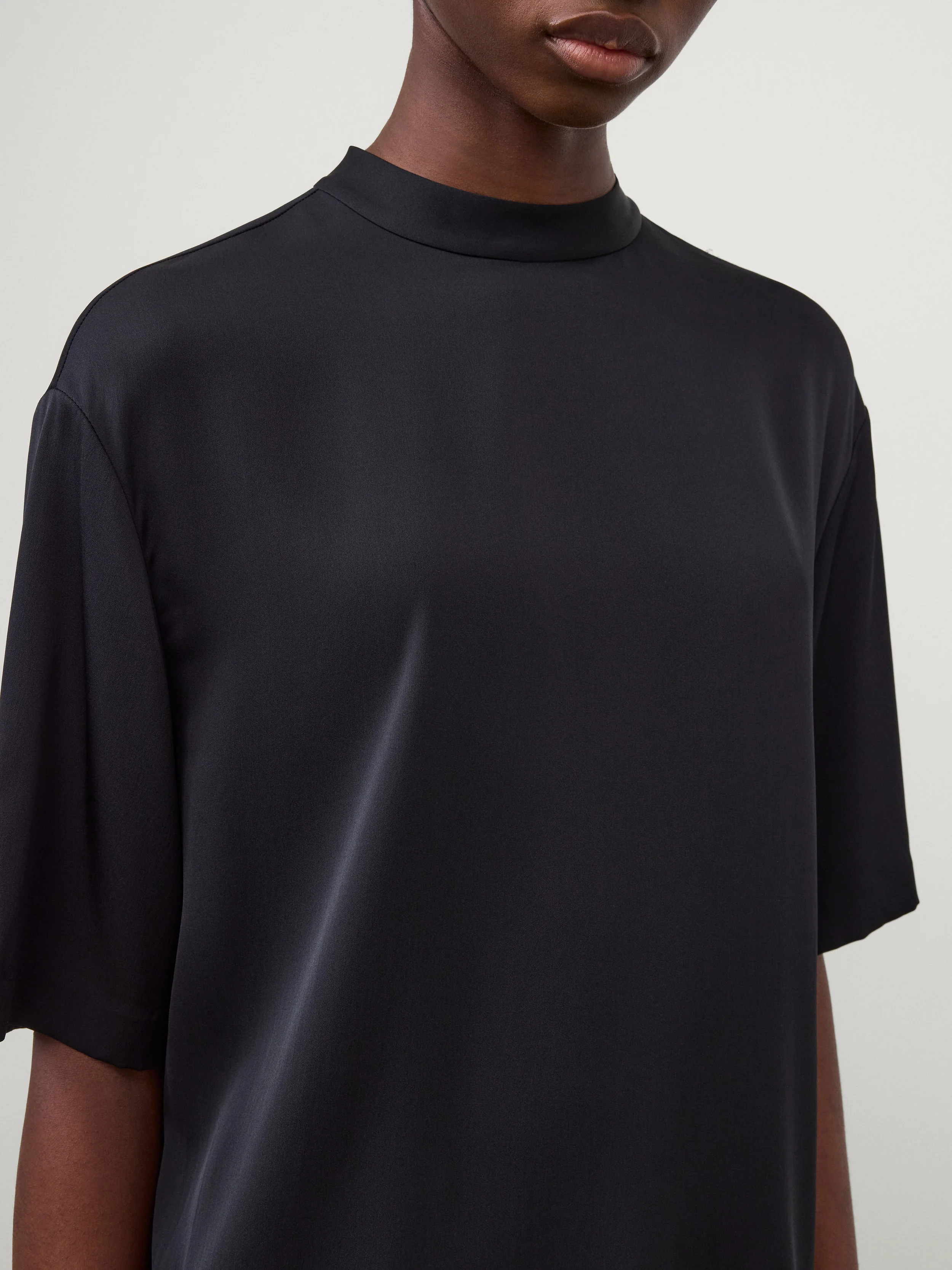 Oversized Round Neck T-Shirt - Image 5