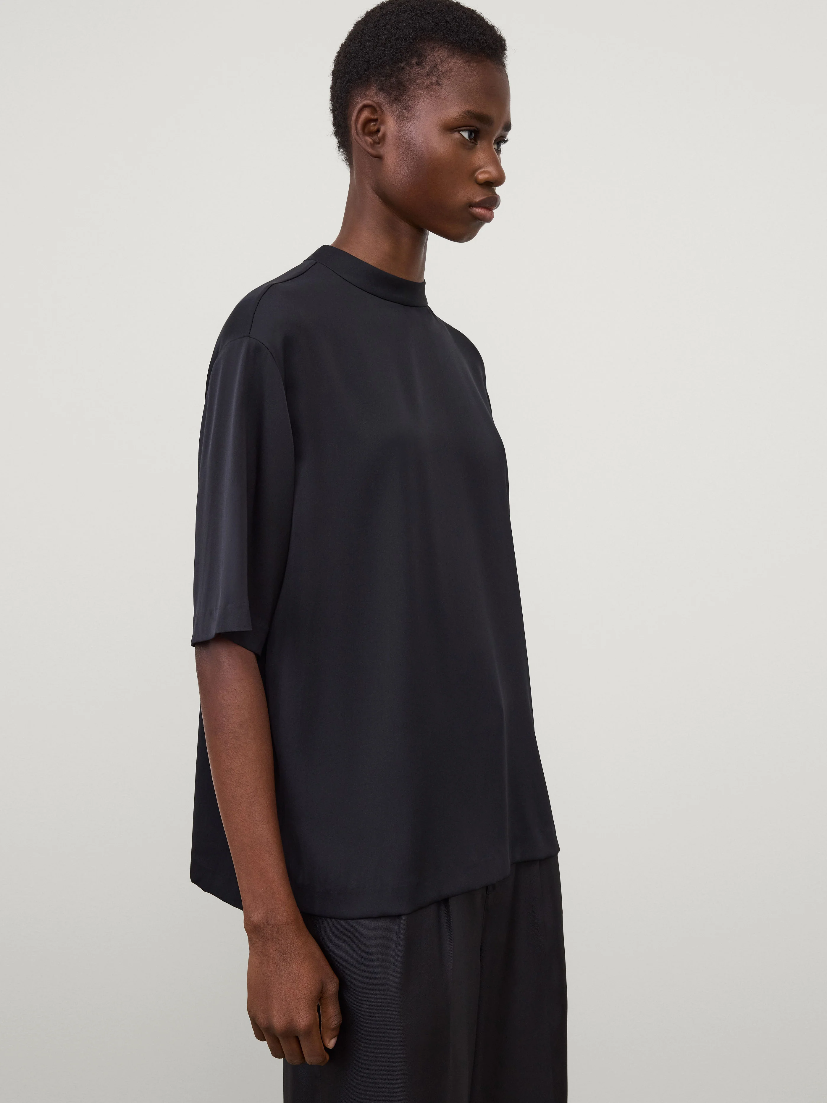 Oversized Round Neck T-Shirt - Image 6