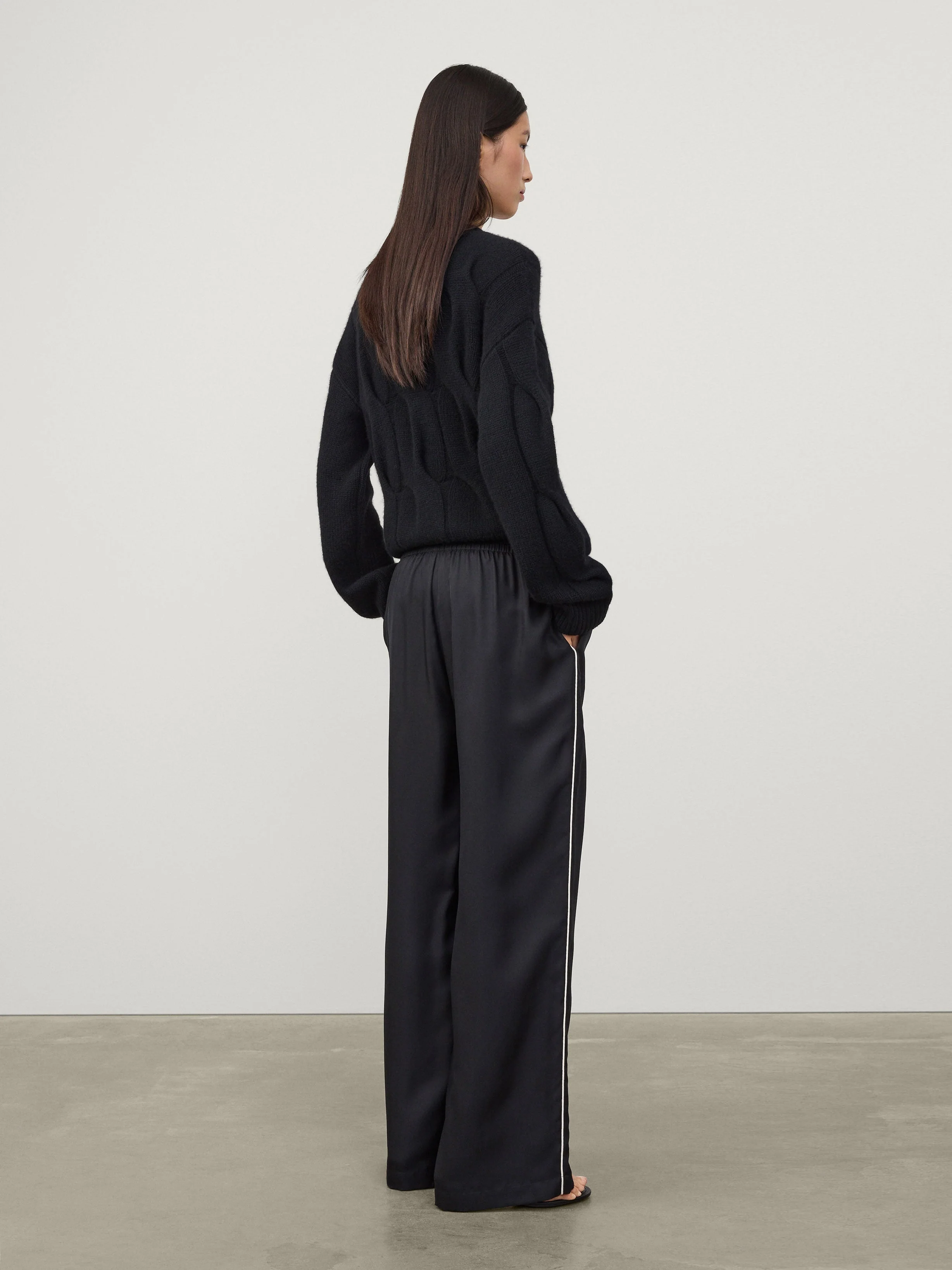 Piping Detail Wide Leg Trousers - Image 3