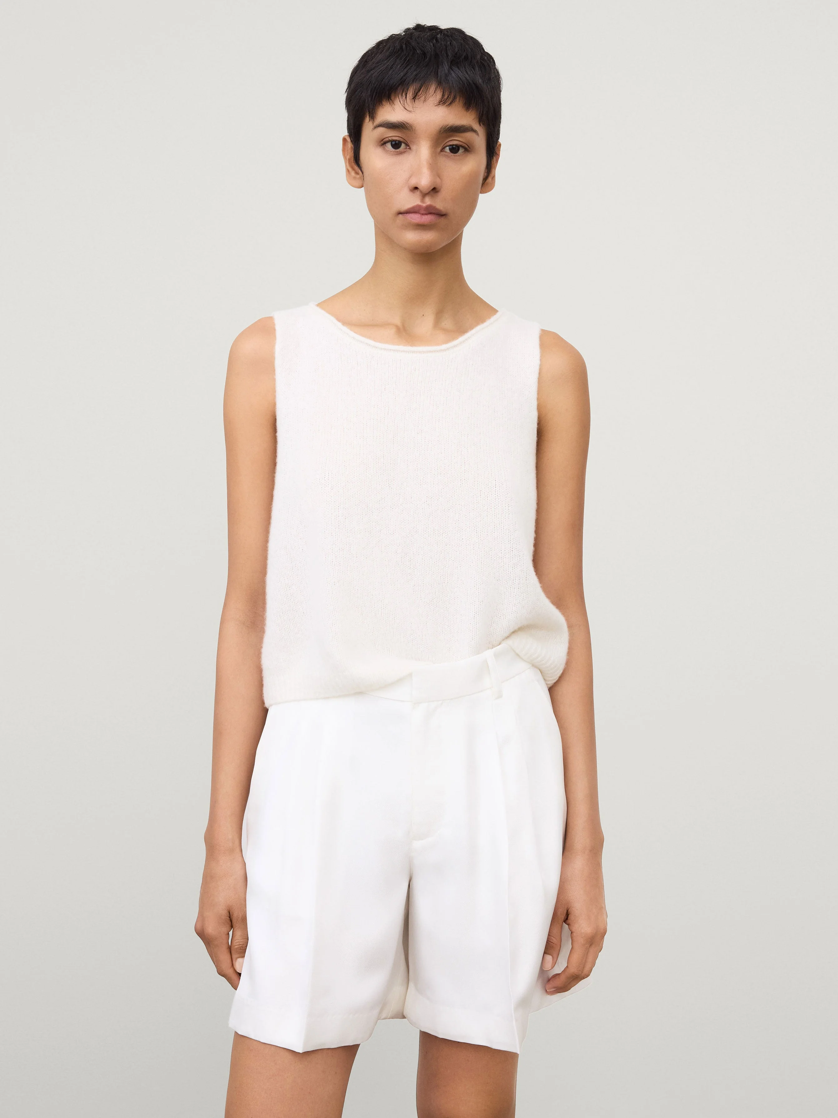 Tailored Wide Leg Shorts - Image 3