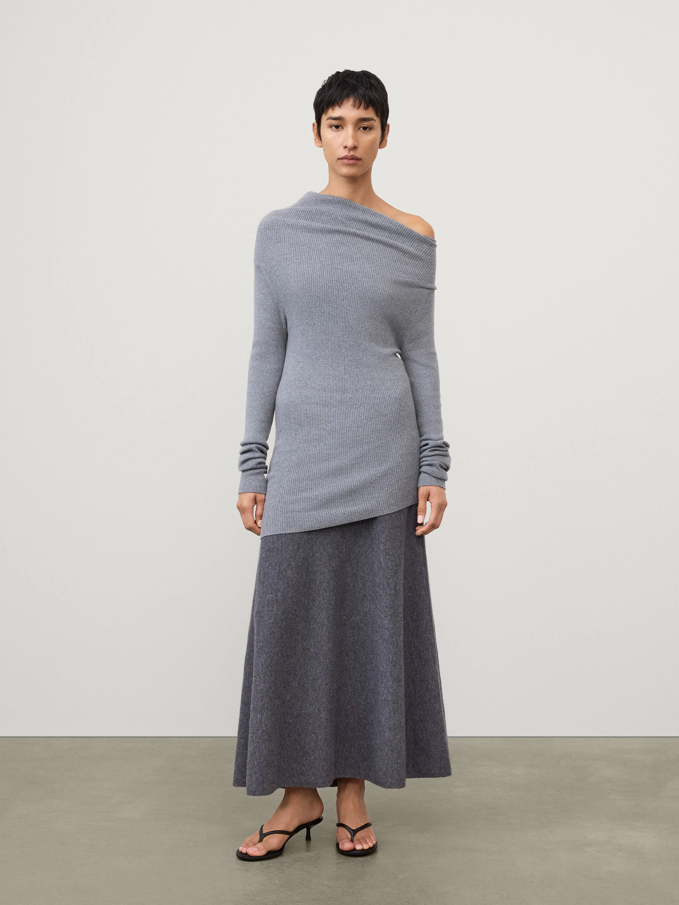 The Agie Sweater - Image 2