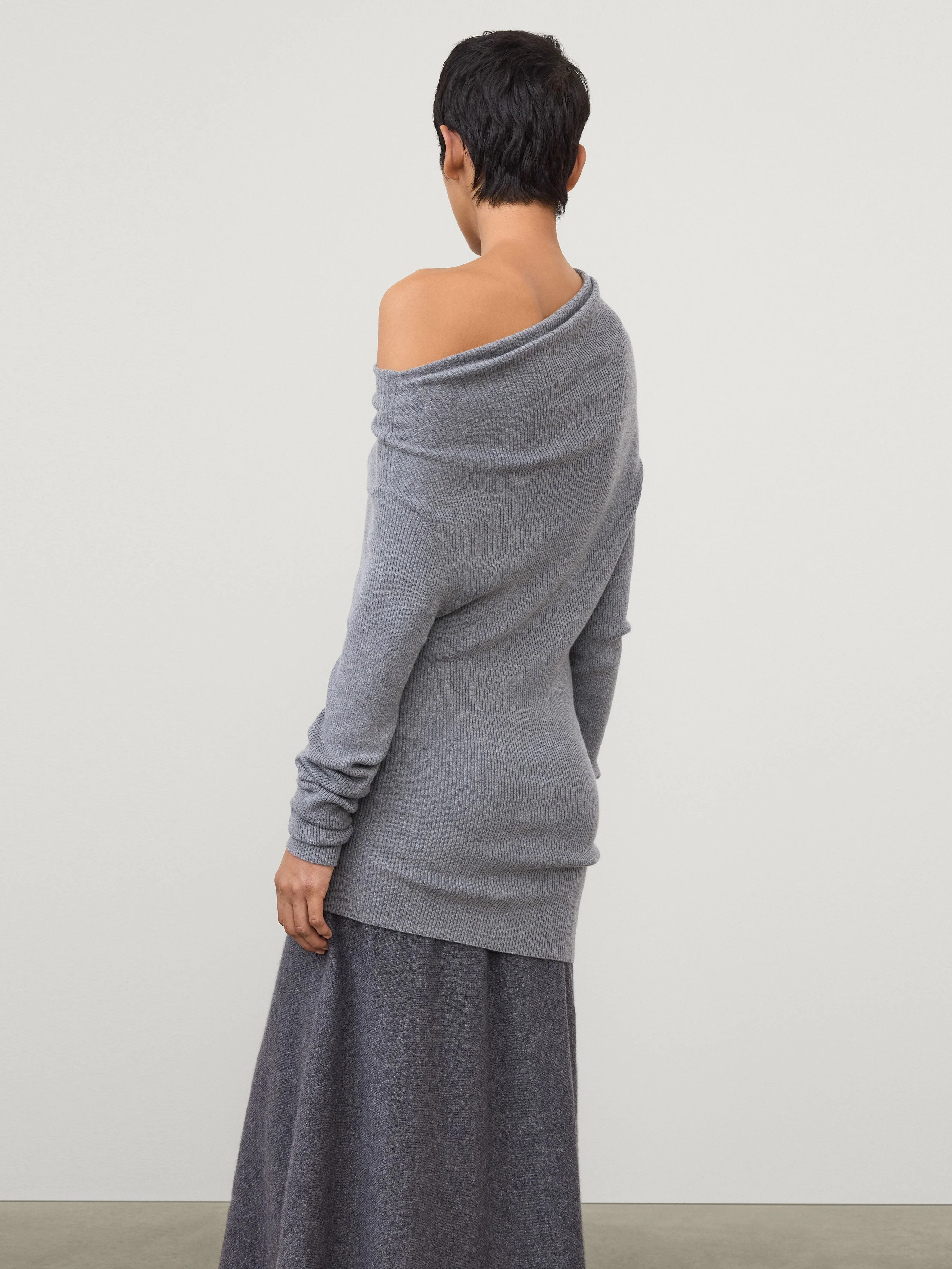 The Agie Sweater - Image 3