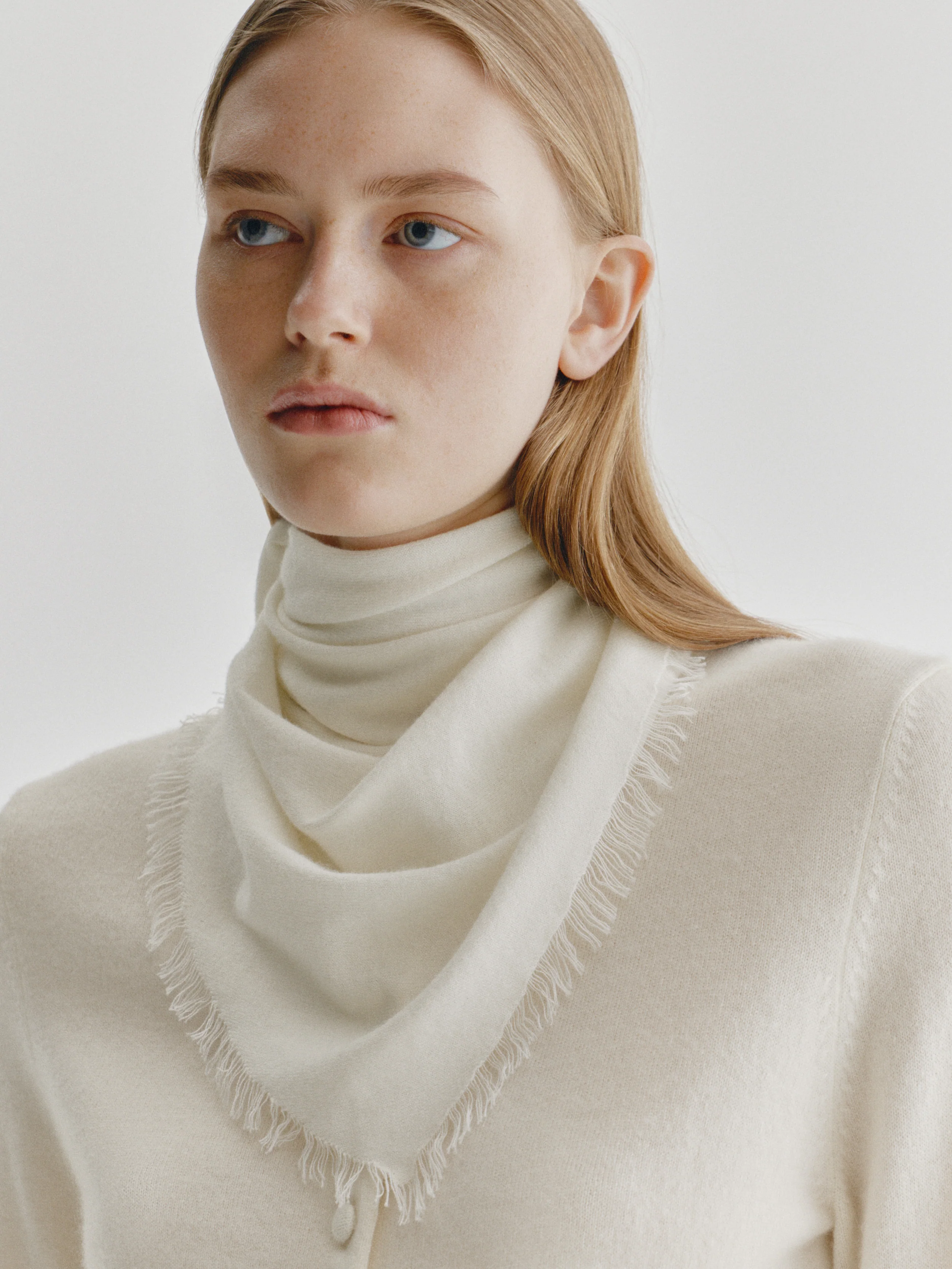 The Alvit Bandana Scarf - Image 2