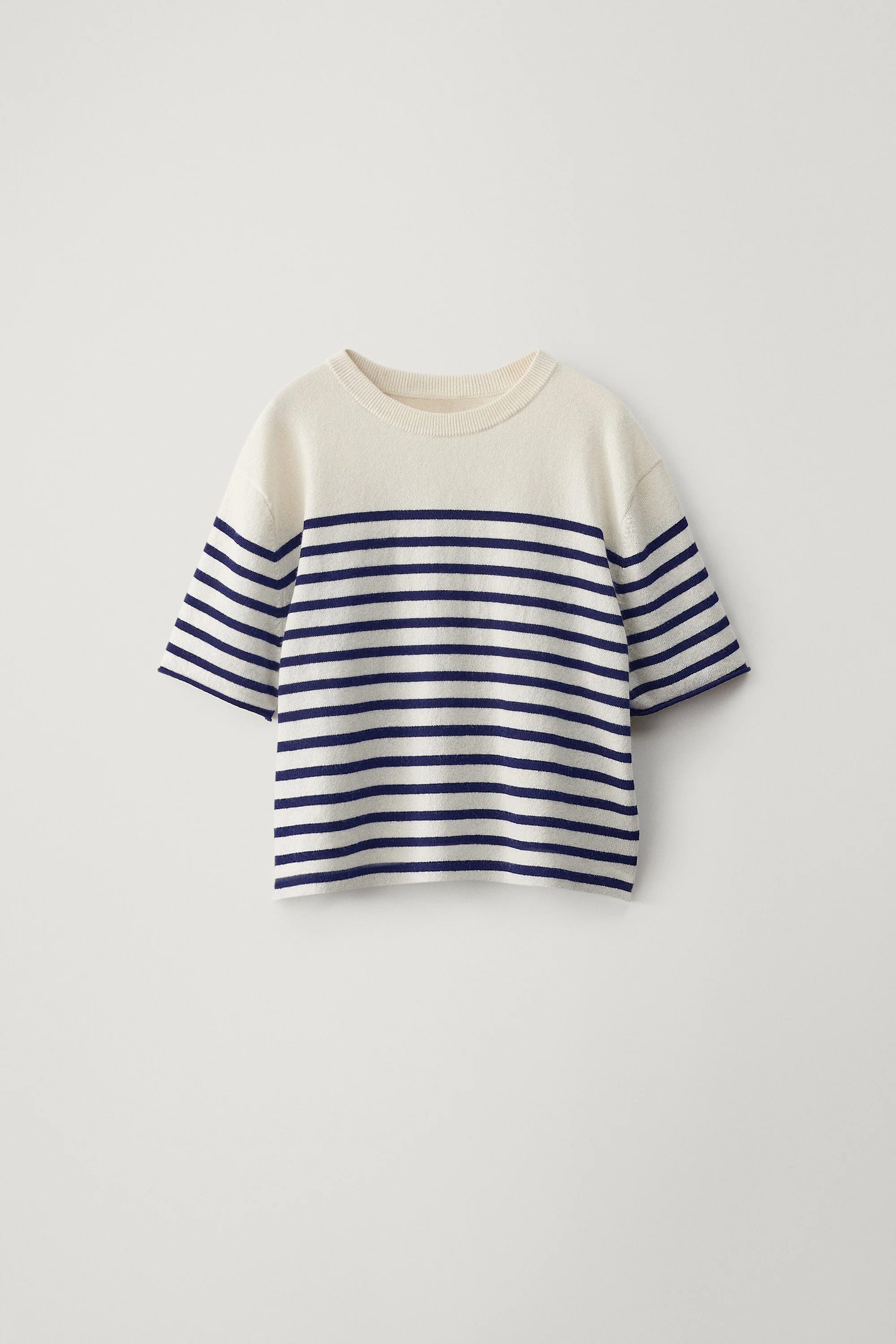 The Cila T-shirt - Image 5