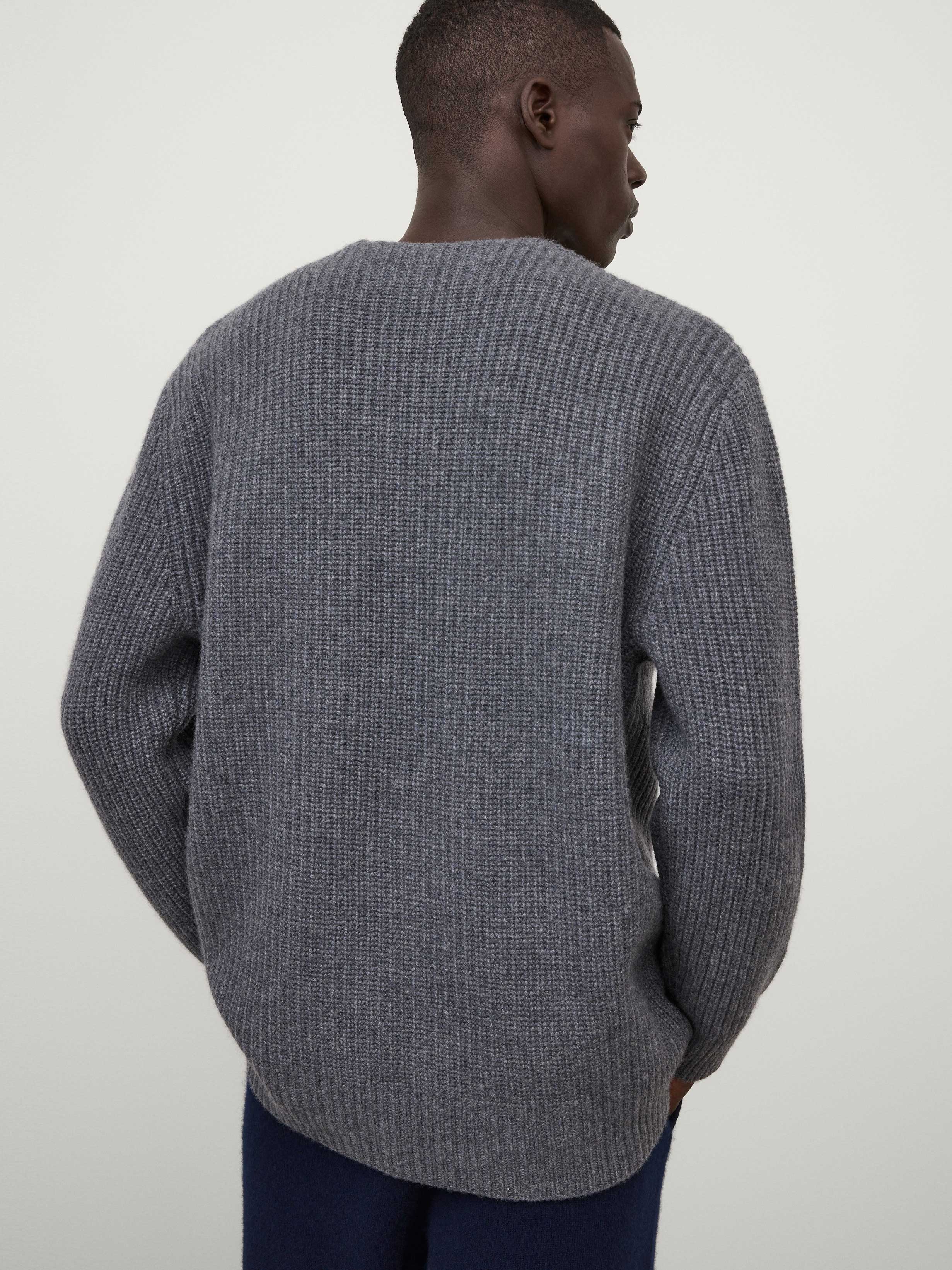 The Leander Cardigan - Image 4