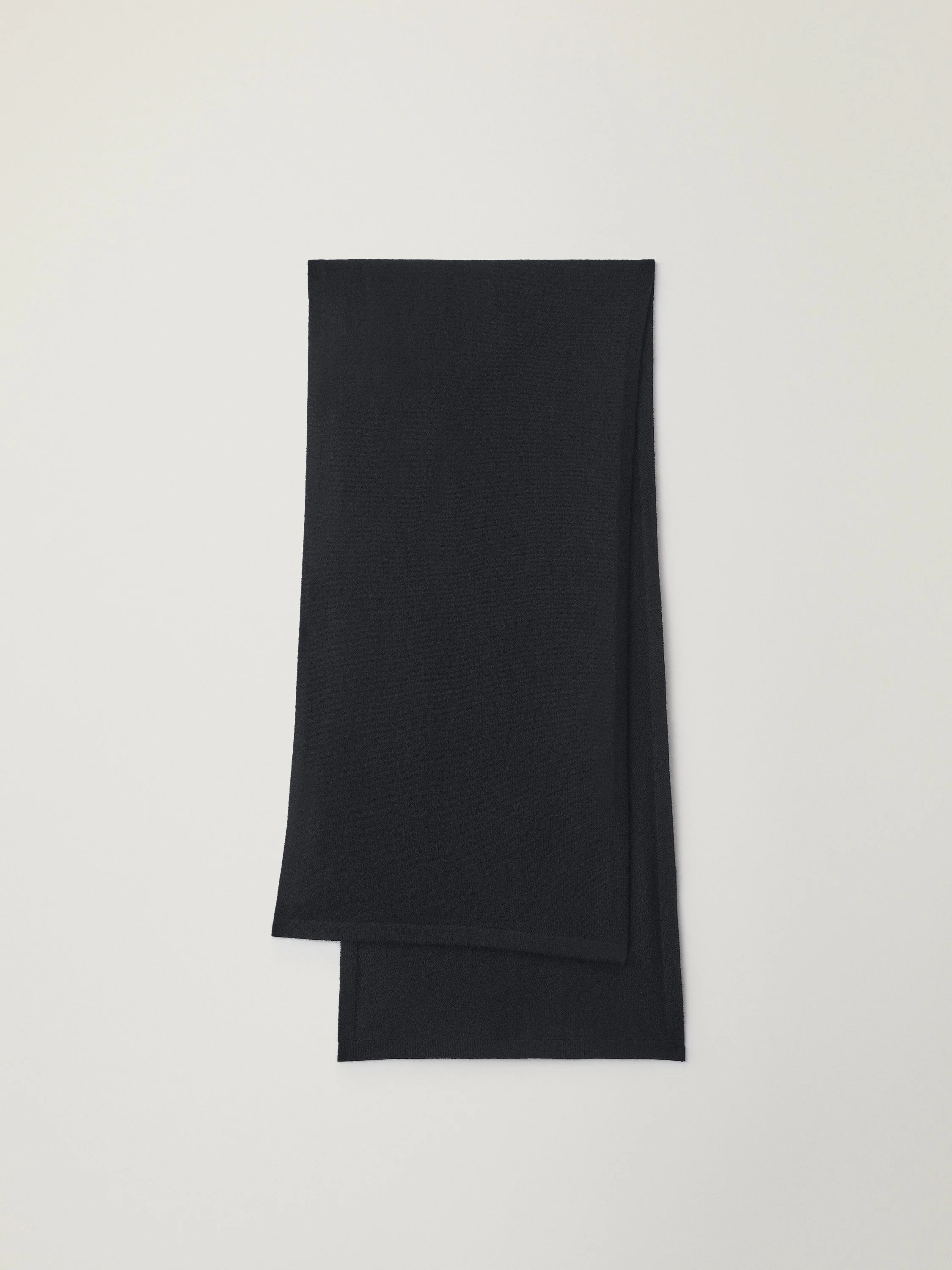 The Viktor Scarf - Image 4